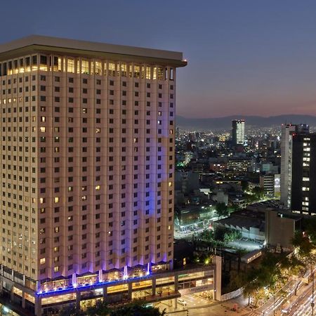 Fiesta Americana Reforma Meksika Dış mekan fotoğraf The hotel at night