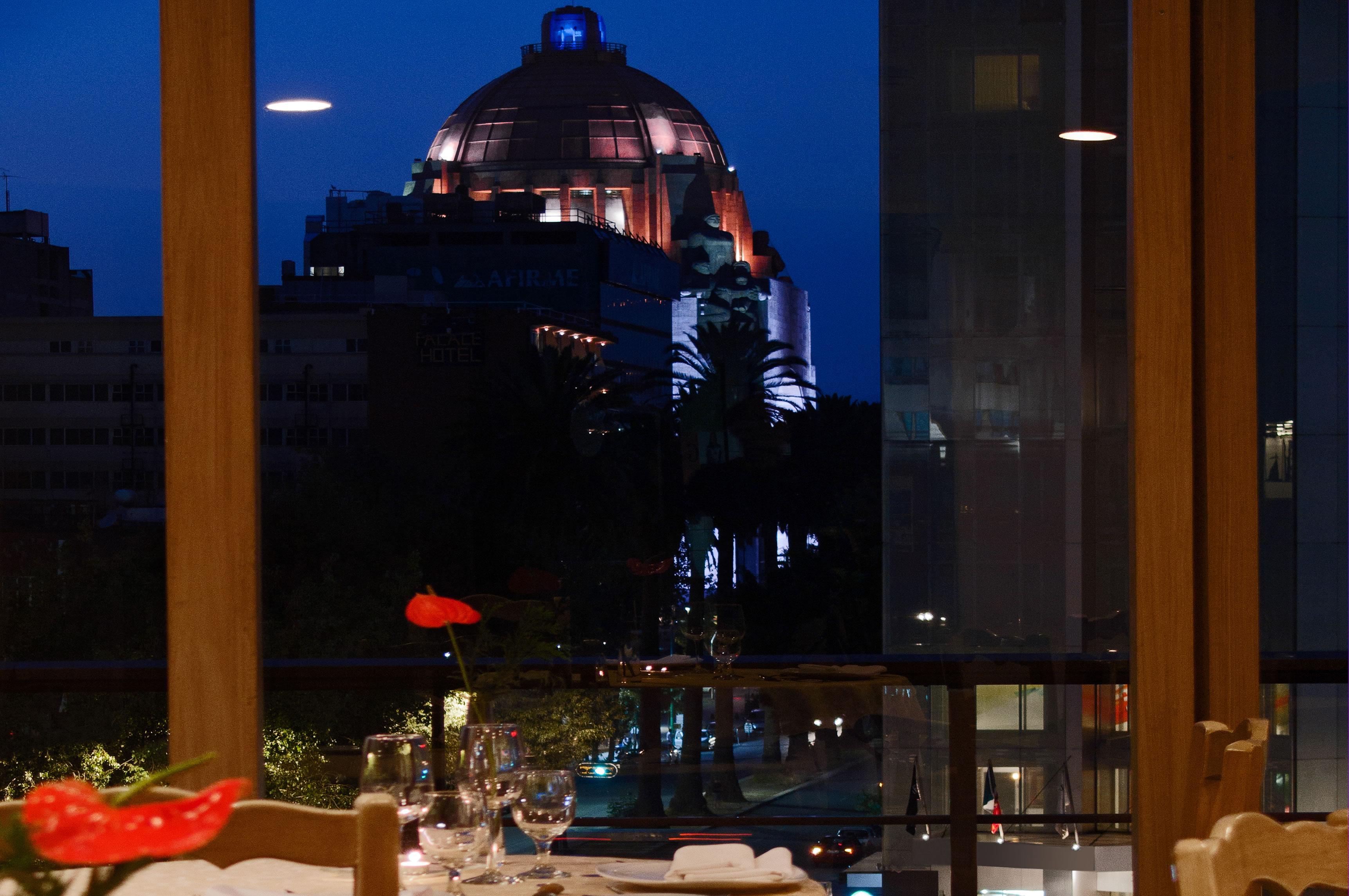 Fiesta Americana Reforma Meksika Dış mekan fotoğraf View from the restaurant
