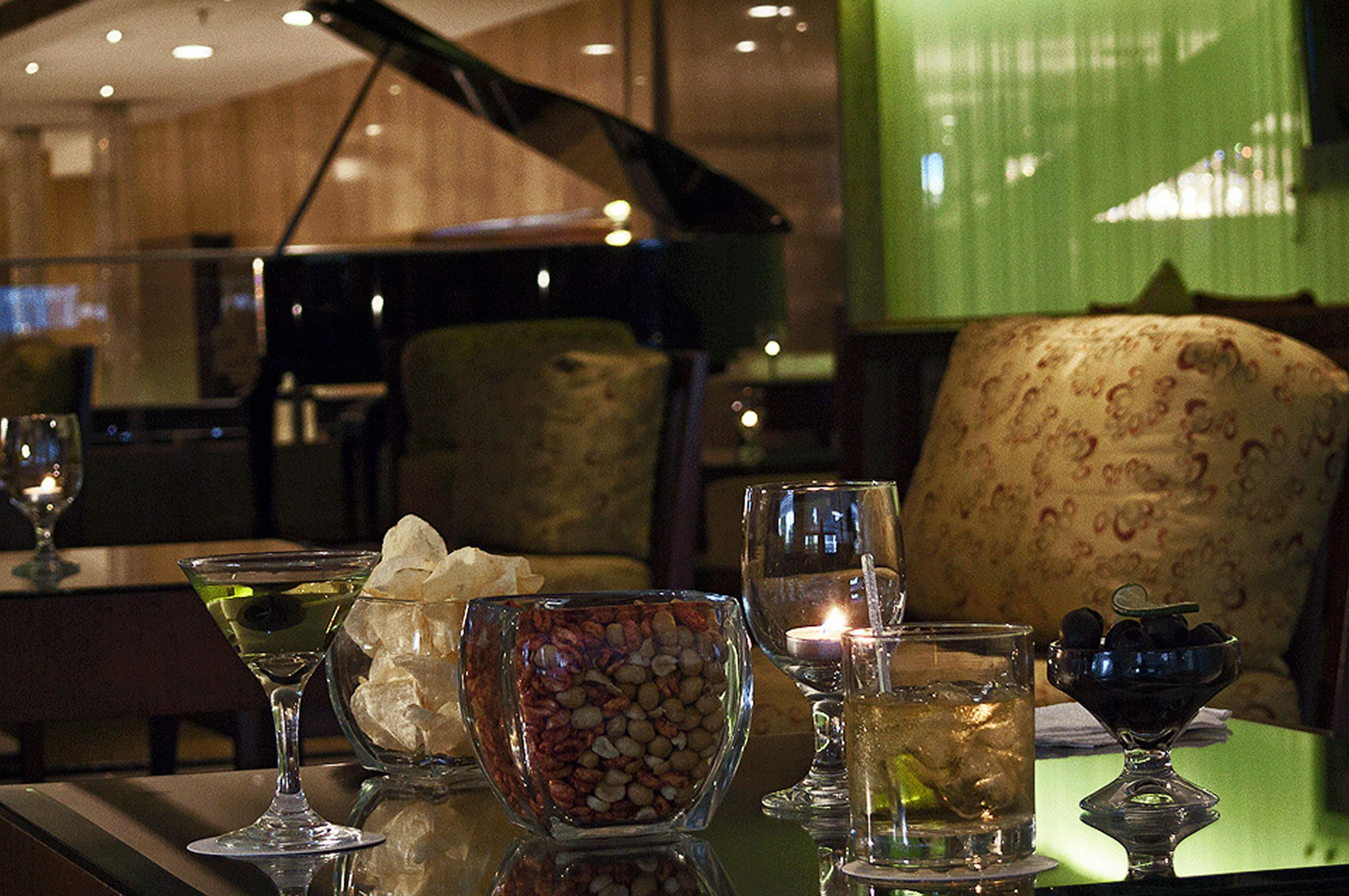 Fiesta Americana Reforma Meksika Dış mekan fotoğraf The piano bar at the hotel